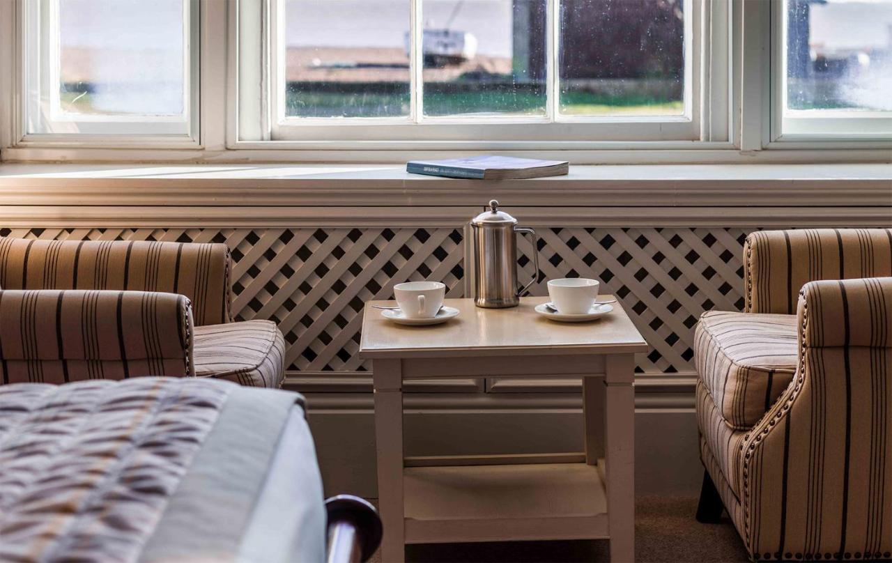 The White Lion Hotel Алдебург Екстериор снимка