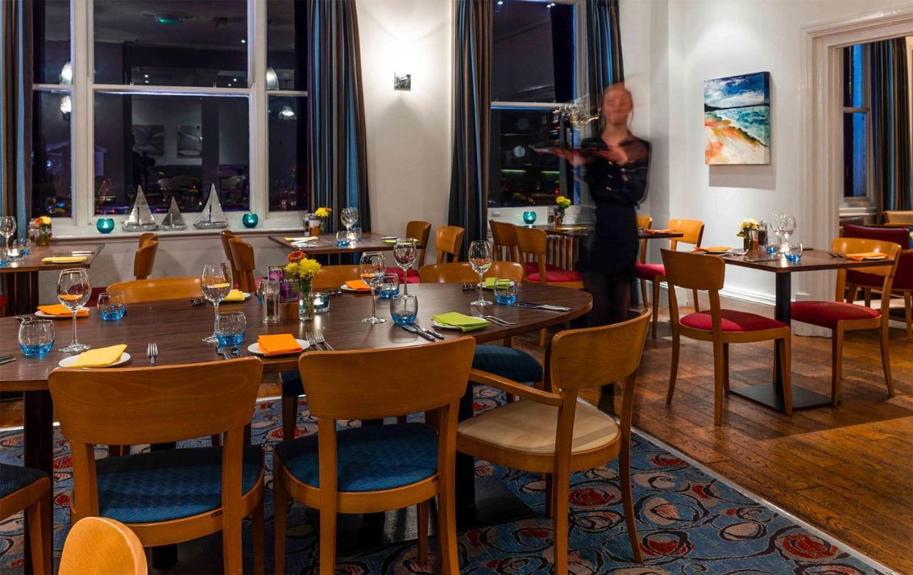 The White Lion Hotel Алдебург Екстериор снимка